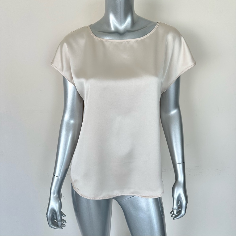 NEW!!! Tahari women blouse  size M